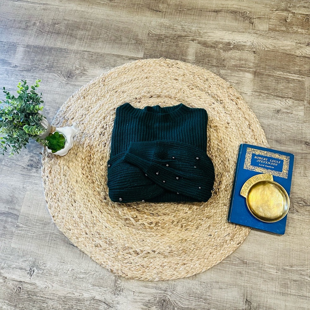 a.n.a Green Sweater w/ Fun Sleeves